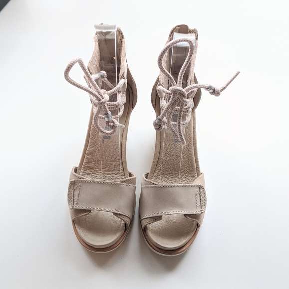 Sorel Joanie Ankle Lace Wedge Leather Sandals - Picture 3 of 7